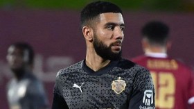 العروض تتهاطل على قندوسي وسيراميكا يدرس المقترحات