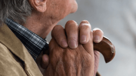 10 علامات وأعراض مبكرة لمرض الزهايمر والخرف