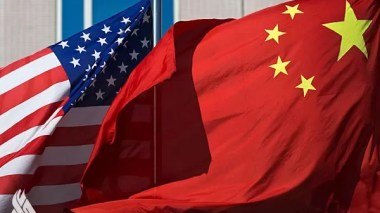 La Chine porte à 125 % ses surtaxes sur les produits américains