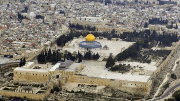 أتتركون أمانة القدس في عنق من باع فلسطين؟ 