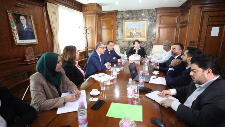 اهتمام عماني بالاستثمار في قطاع المناجم والتعدين