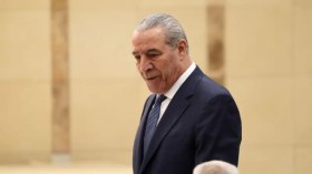 عُيّن نائباً لمحمود عباس ومرشح لرئاسة فلسطين.. من هو حسين الشيخ؟