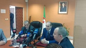 هذا ما قاله رزيق عقب استلام مهامه على رأس وزارة التجارة الخارجية