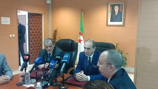 هذا ما قاله رزيق عقب استلام مهامه على رأس وزارة التجارة الخارجية
