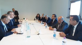 الجزائر تبحث الاستثمار مع مصر في الطاقة والمناجم والطاقات المتجددة