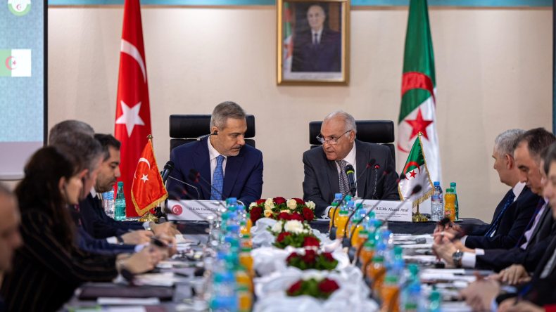عطاف: المبادلات التجارية الجزائرية التركية بلغت 6 مليار دولار