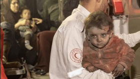 شاهد “حجم الرعب”.. شهداء وأشلاء تتطاير تحت قصف وحشي