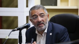 ماكرون أسير التناقضات.. وهذا هو الحلّ الوحيد للأزمة 