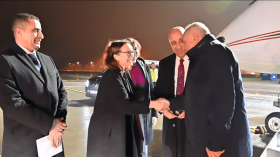 عطاف يزور السويد