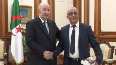 Le président de la République reçoit l’écrivain et romancier Mohamed Moulessehoul, dit Yasmina Khadra