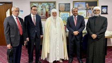 Le recteur de Djamaâ El-Djazaïr visite le Centre culturel islamique à Londres