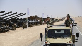 بالصور.. إشراف الفريق أول شنڨريحة على تنفيذ تمرين تكتيكي “صمود 2025”