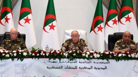 الفريق أول شنڤريحة يترأس الاجتماع السنوي لإطارات المنشآت العسكرية (فيديو)