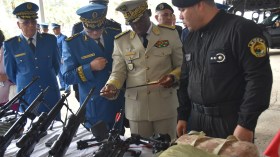 قائد قوات الشرطة في الكونغو يزور الجزائر