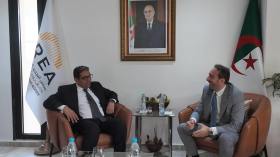 مجلس التجديد الاقتصادي يبحث مع “أفريكسيم بنك” دعم الاستثمارات الإفريقية