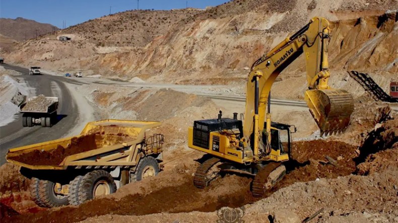 فتح المناجم للوطنيين والأجانب شريطة صيانة مصلحة الجزائر