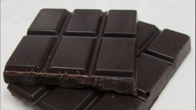 كيف يمكن للشكولاطة أن تُساعد في علاج الاكتئاب؟