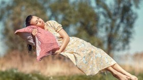 تعرّف على أسباب الشعور بالسقوط اثناء النوم