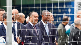 بالصور.. رئيس “الفاف” يدشن ملعب “فيفا أرينا”