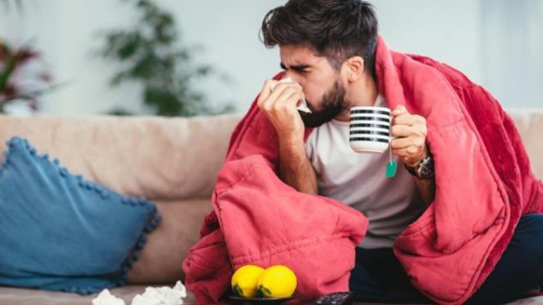 تقلبات الطقس تحفز أمراضا بلا موعد وتنعش العيادات الطبية