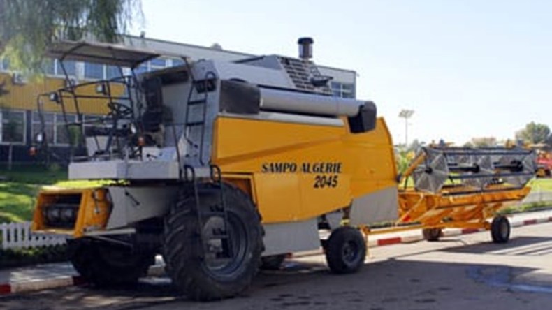 حصّادات بتكنولوجيا فنلندية وأياد جزائرية للمشاريع الفلاحية الكبرى بالصحراء