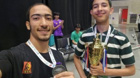 لقمان وإبراهيم يفتكان المرتبة الأولى عالميا في مسابقة “الروبوتيك” والذكاء الاصطناعي بقطر