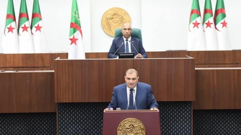 أنباء الاعتداء على 40 قاصرا بوهران.. هذا ما أوضحه وزير العدل