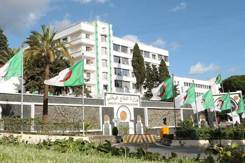 Le général Abdelkader Aït Ouarabi prend ses fonctions à la tête de la DGSI