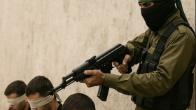 المقاومة تنفذ “أحكام إعدام ثورية”