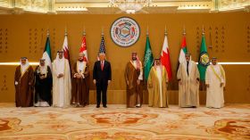 كل ما يتعلق بالقمة الخليجية الأميركية المنعقدة اليوم بالرياض ولقاء الشرع بترامب