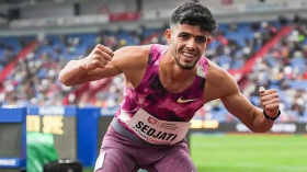 تحدٍ جديد ينتظر الجزائري سجاتي في الدوري الماسي