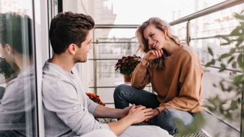 التقدير بين الزوجين.. مدخل حب يضيعه الجاحدون