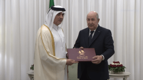 الرئيس تبون يتسلم دعوة لحضور القمة العالمية للتنمية الاجتماعية بقطر