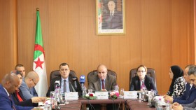 تخفيض سن التقاعد في قطاع التربية.. وزير العمل يُوضح