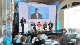 عرقاب يبرز بإيطاليا أهم محاور الاستراتيجية الوطنية للطاقة