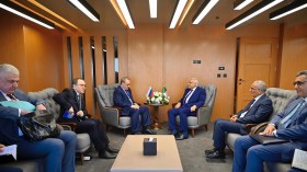 مباحثات جزائرية روسية عشية القمة العربية بالعراق