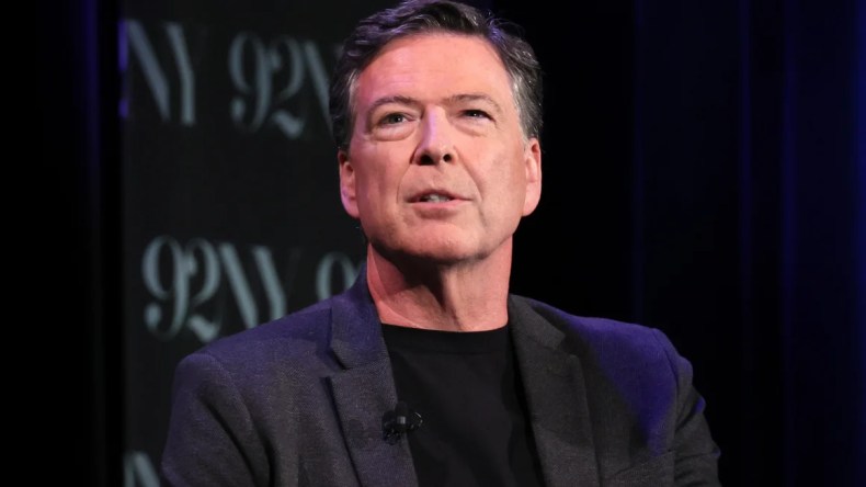 “47 86”.. رقمان يورطان مدير سابق لـ “FBI” والسلطات الأمريكية تُحقق