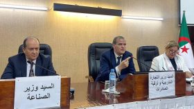 اجتماع لوضع خارطة طريق لتنظيم الاستيراد وحماية المنتوج الوطني