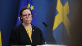 وزيرة الخارجية السويدية: استخدام التجويع كسلاح ضد المدنيين في غزة “جريمة حرب”
