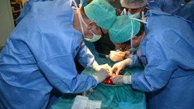 فريق طبي موريتاني يشارك في عمليات زرع كلى بالجزائر