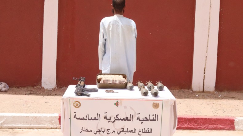 وزارة الدفاع: القضاء على إرهابيين وتوقيف 63 تاجر مخدرات