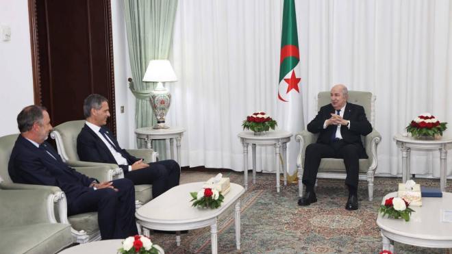 الرئيس تبون يستقبل الرئيس المدير العام للشركة البحرية لنقل الحاويات والشحن