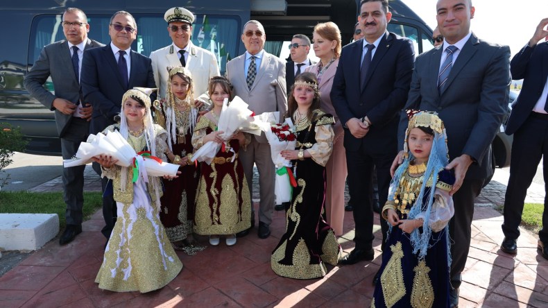 وزير الداخلية يُشرف على الانطلاق الرسمي لموسم الاصطياف من عنابة