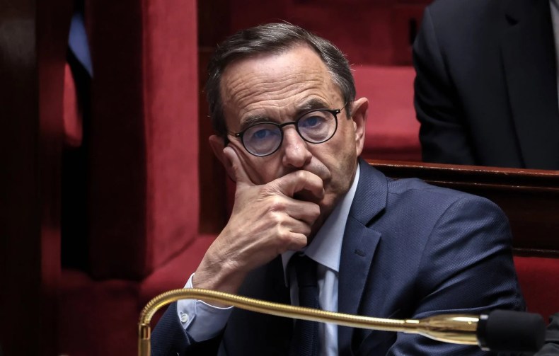 France: plusieurs personnalités politiques appellent Retailleau à démissionner