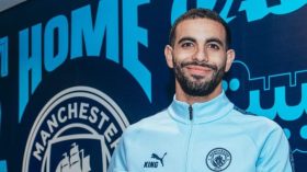 آيت نوري يبدأ مغامرته مع “السيتي” وفريقه يفوز