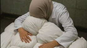 لهذا السبب غادرت الدكتورة آلاء النجار وابنها قطاع غزة إلى إيطاليا