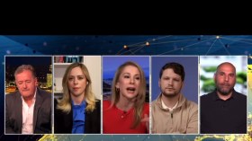 بالفيديو.. إعلامية أمريكية شهيرة تمسح الأرض بأخرى صهيونية