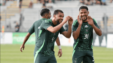 Foot/Equipe nationale: Le sélectionneur libère Belaïli et Tougaï