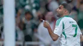 محرز ينال لقب أفضل لاعب في دوري أبطال آسيا