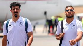 بِالفيديو: لاعبو الجزائر ورواندا على متن طائرة واحدة